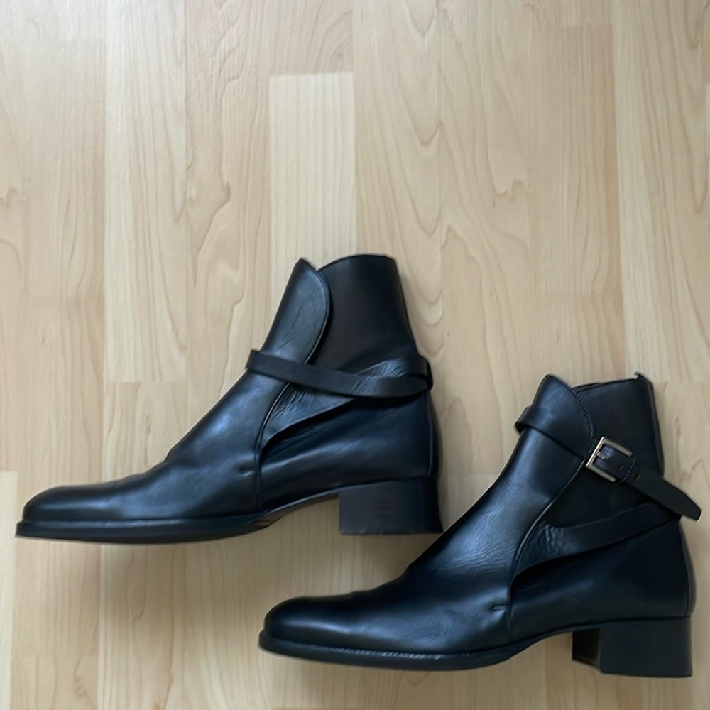 Herschung black leather silver buckle boots, size 7